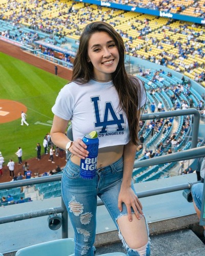 23076fc0dfdc4a4de74029e000a6ad49.jpg
