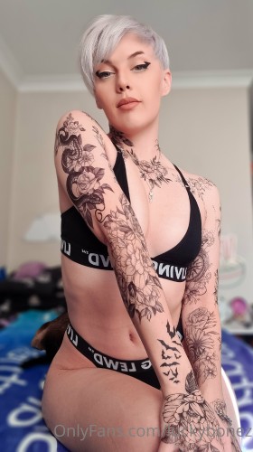 8a055c86301e5fb14fbd2d89ebca9b8e.jpg